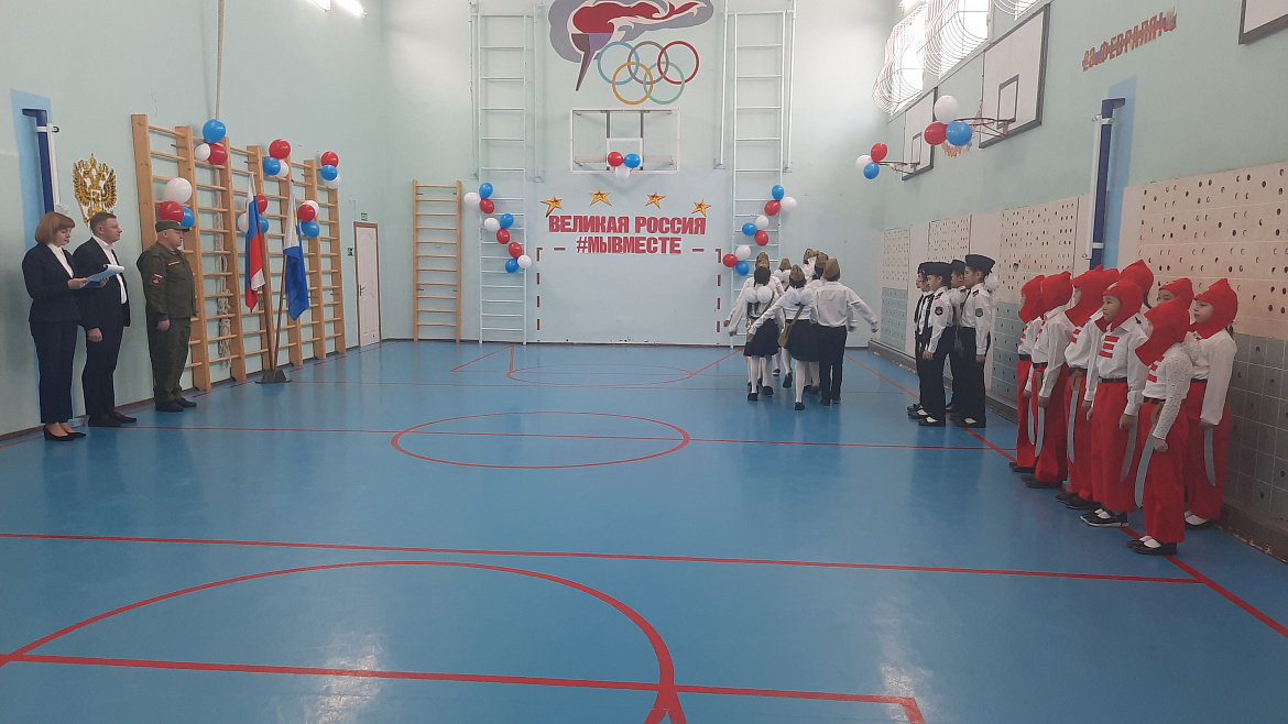 ВЕЛИКАЯ РОССИЯ: #МЫВМЕСТЕ/ СМОТР СТРОЯ И ПЕСНИ
