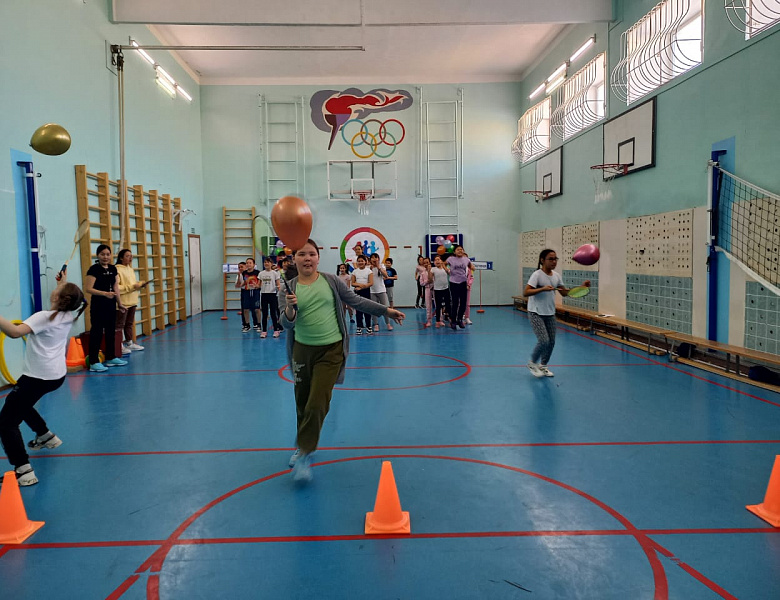 ВЕСЕЛЫЕ СТАРТЫ "ЗДОРОВОЕ БУДУЩЕЕ В НАШИХ РУКАХ""