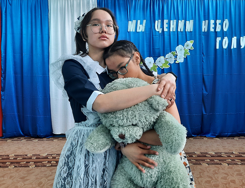 МЫ ЦЕНИМ НЕБО ГОЛУБОЕ