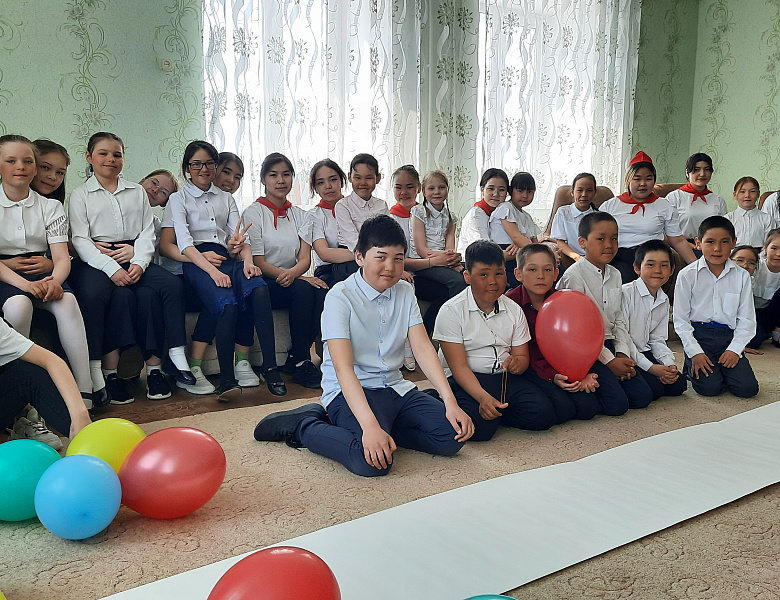 РАЗНОЦВЕТНОЕ ДЕТСТВО