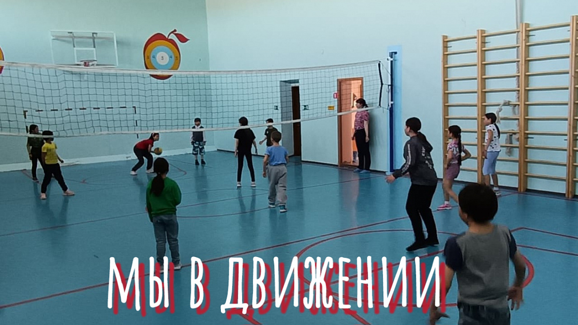 БИТВА КОСМИЧЕСКИХ ТИТАНОВ