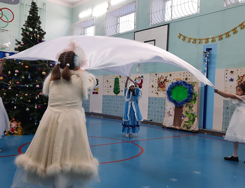 НОВОГОДНЯЯ МОЗАИКА