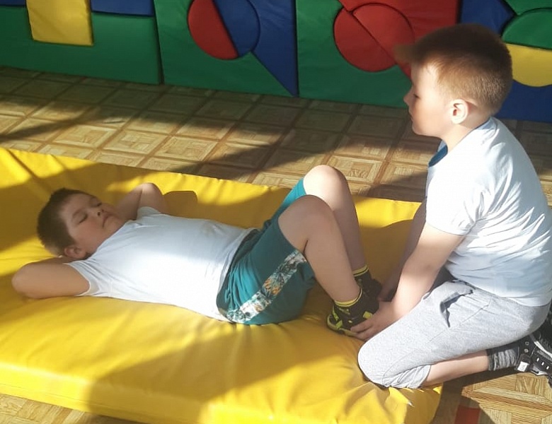 К ТРУДУ И ОБОРОНЕ ГОТОВЫ!