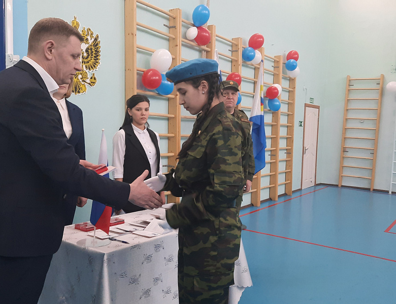 ПОСВЯЩЕНИЕ В ЮНАРМЕЙЦЫ